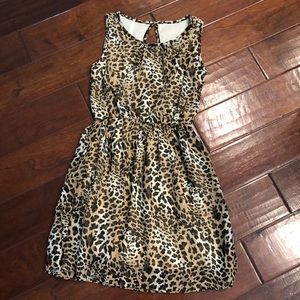 Leopard Print Sleeveless Dress Coii